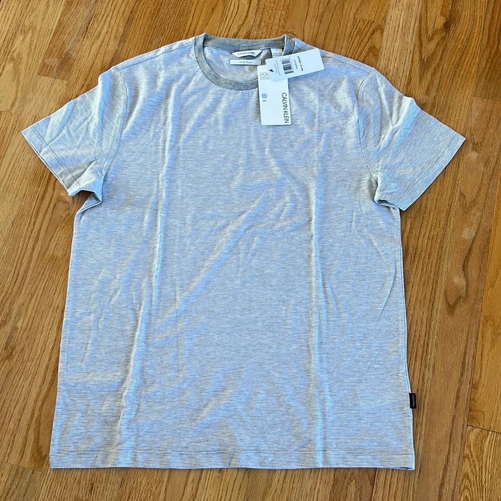 New Men’s Calvin Klein Color Heroic Grey T-Shirt Size M